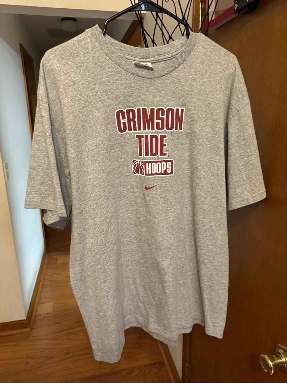 Nike Gray T‑Shirt with Crimson 'Crimson Tide Hoops' Graphic